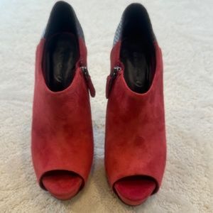 Nine West Boutique 9 Colton Red Platform Suede Bootie (Size 6.5)